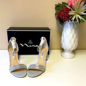 Nina Elenora Sandal Size 8.5 M